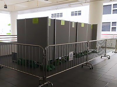 Semi-outdoor fever waiting area outside the LG1 Sports Hall.